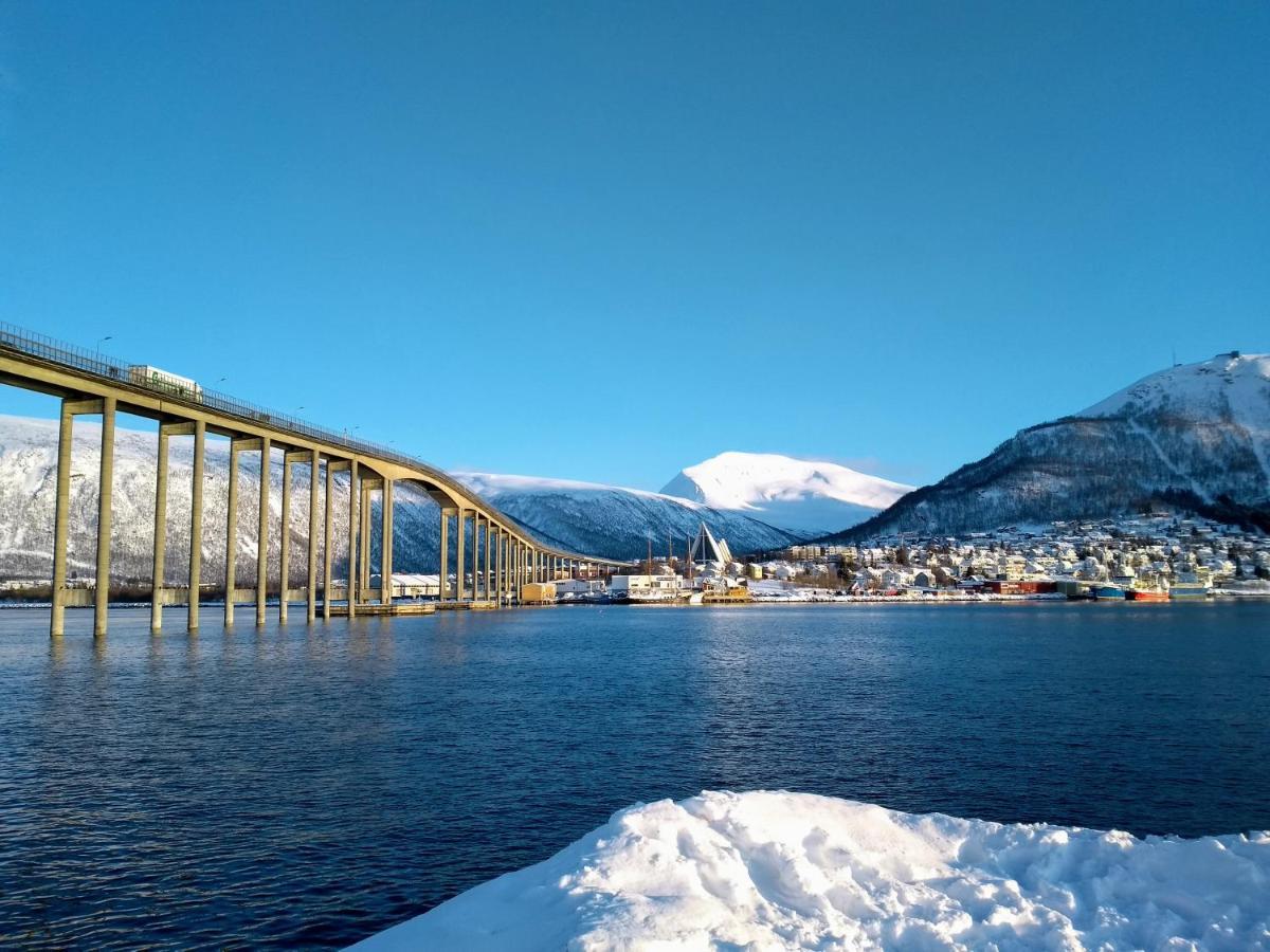Tromso Coco Apartments In Center Exterior photo